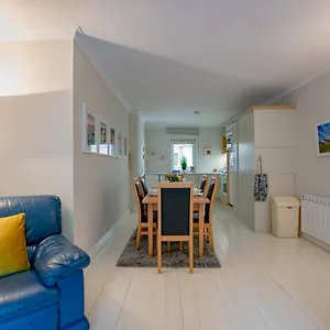 225 - The Carrowmore At The Harbour Mills By Shortstays! Apartment Westport